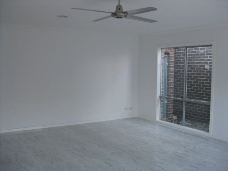1/6 Gannett Avenue, Rosebud West VIC 3940