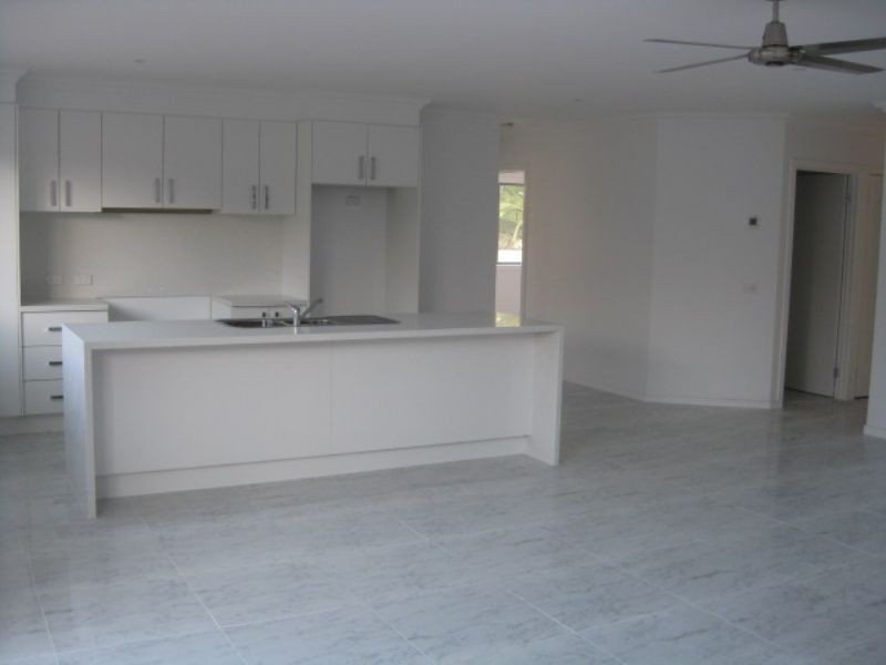 1/6 Gannett Avenue, Rosebud West VIC 3940