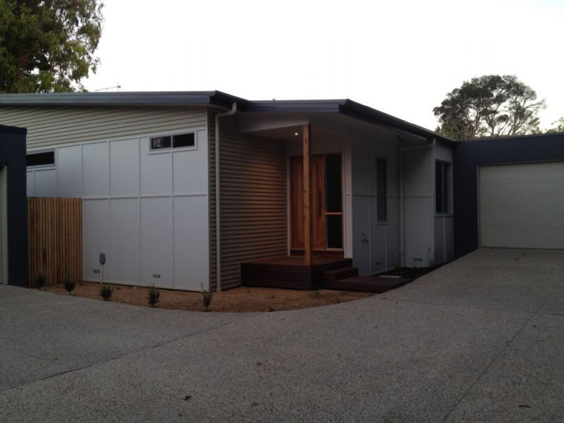 2/57 Armstrong Road, Mccrae VIC 3938