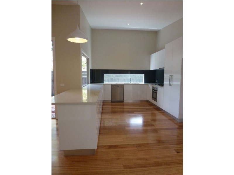 2/57 Armstrong Road, Mccrae VIC 3938