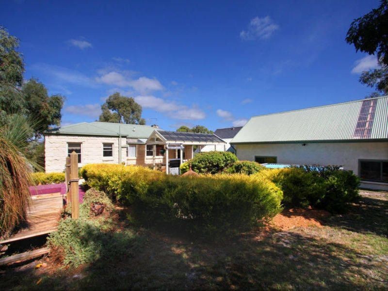 20 Warrain Avenue, Rosebud VIC 3939