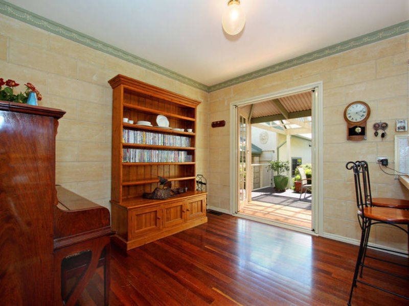 20 Warrain Avenue, Rosebud VIC 3939