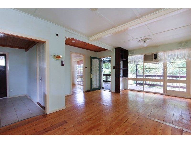 50 First Avenue, Rosebud VIC 3939