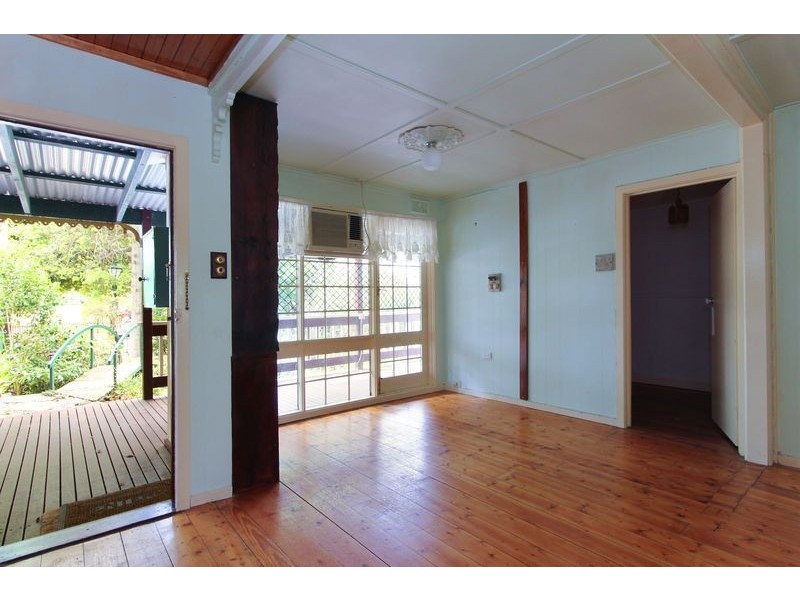 50 First Avenue, Rosebud VIC 3939