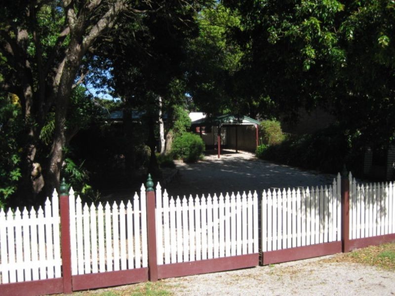 50 First Avenue, Rosebud VIC 3939