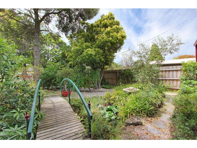 50 First Avenue, Rosebud VIC 3939