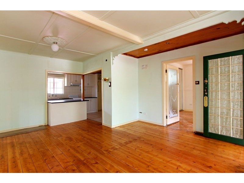 50 First Avenue, Rosebud VIC 3939