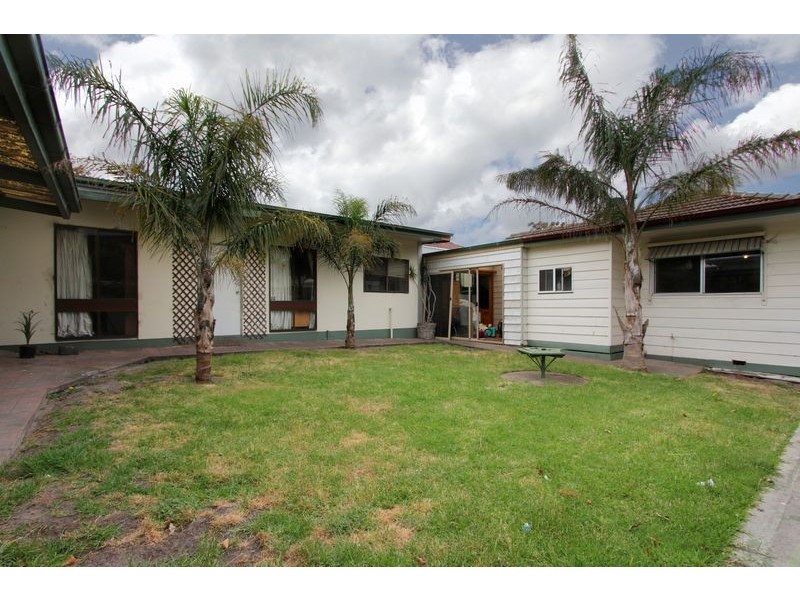 102 Jetty Road, Rosebud VIC 3939