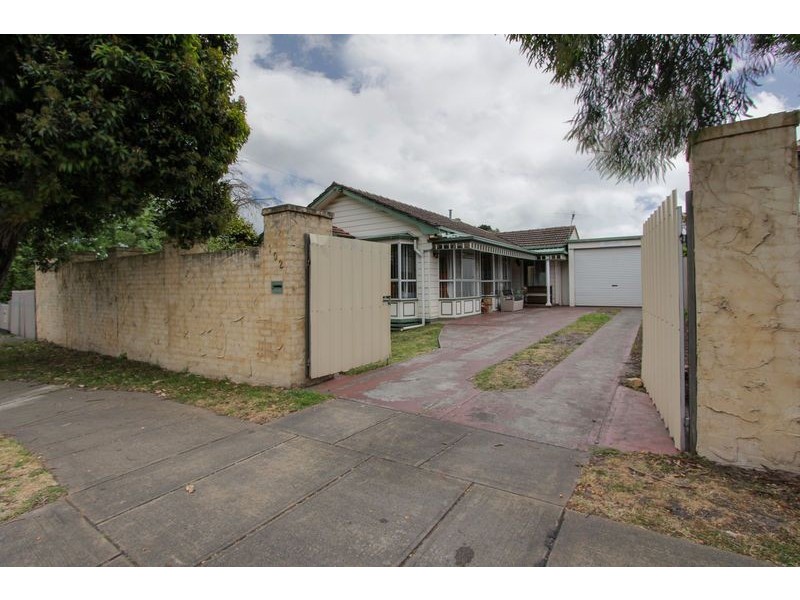 102 Jetty Road, Rosebud VIC 3939
