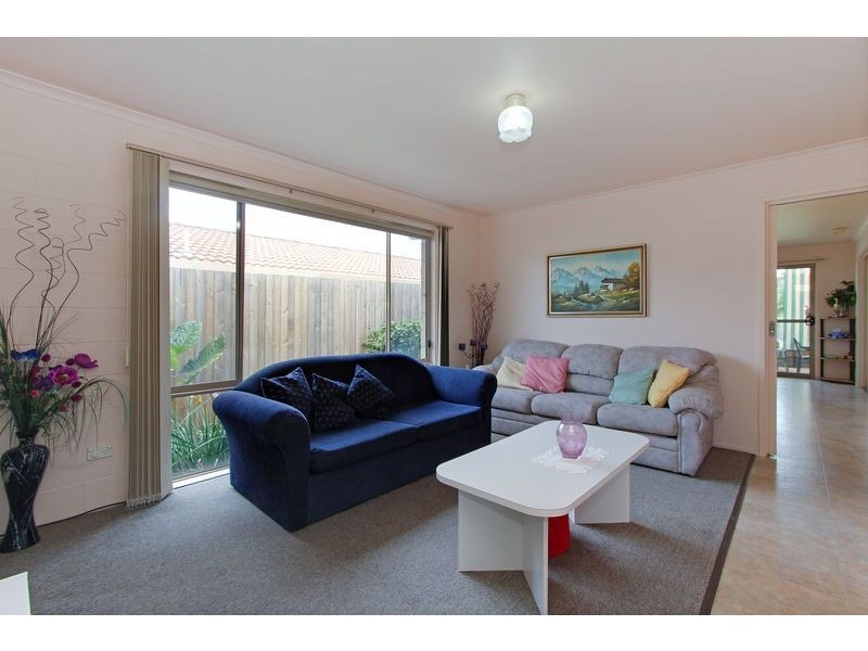 101 Fourth Avenue, Rosebud VIC 3939