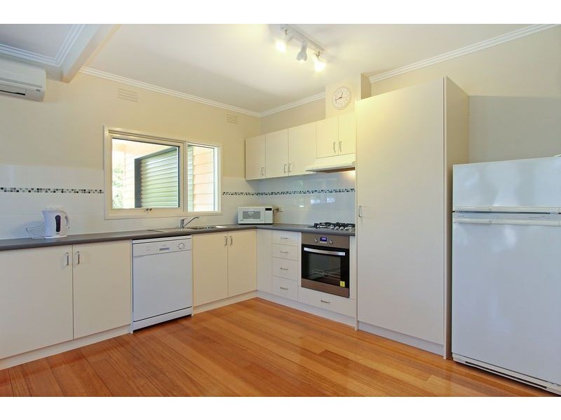 2 Ronlyn Street, Rosebud West VIC 3940