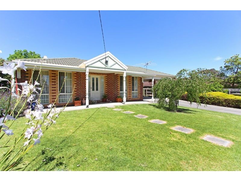 42 Hove Road, Rosebud VIC 3939