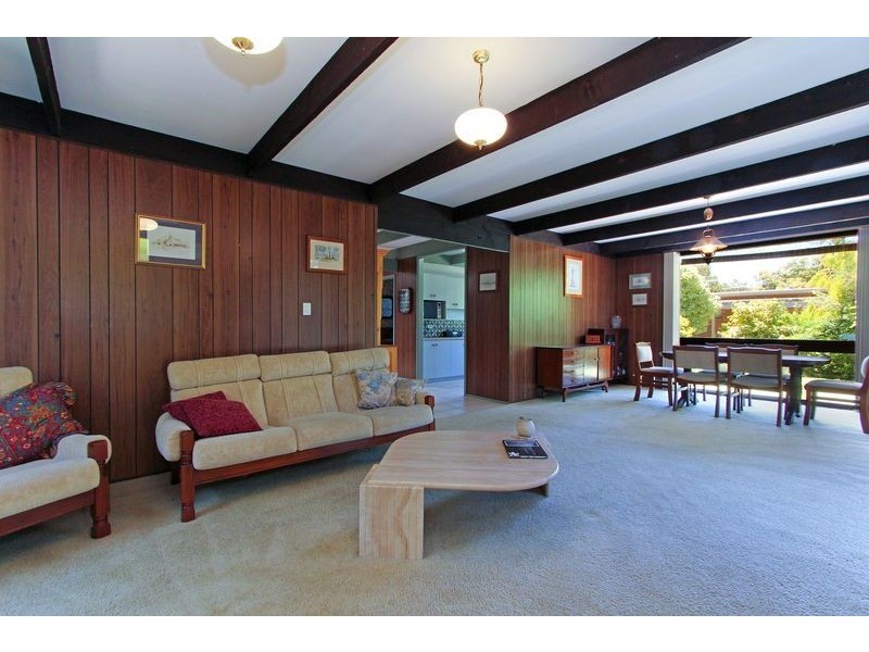 240 Eastbourne Road, Rosebud VIC 3939