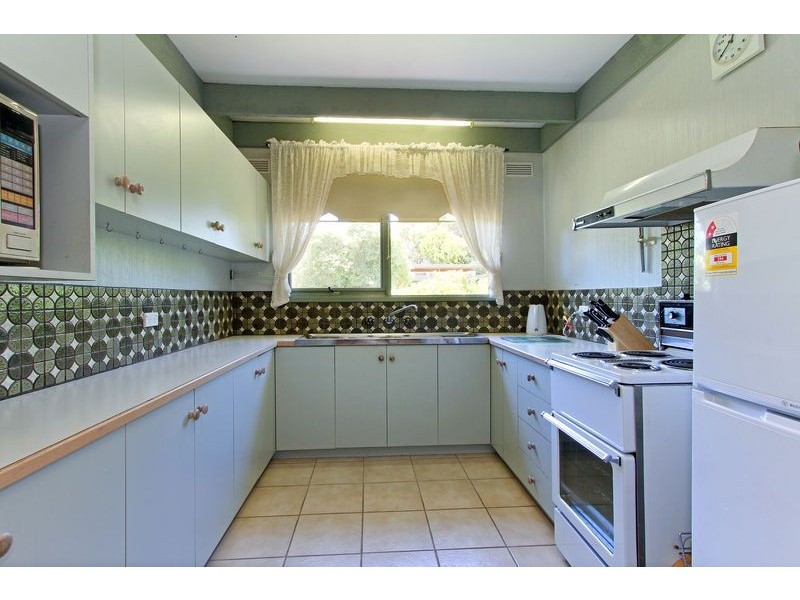 240 Eastbourne Road, Rosebud VIC 3939