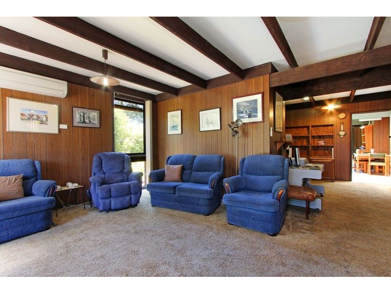 240 Eastbourne Road, Rosebud VIC 3939