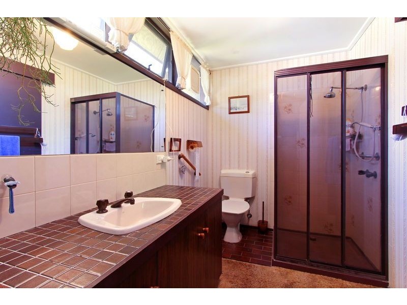 240 Eastbourne Road, Rosebud VIC 3939