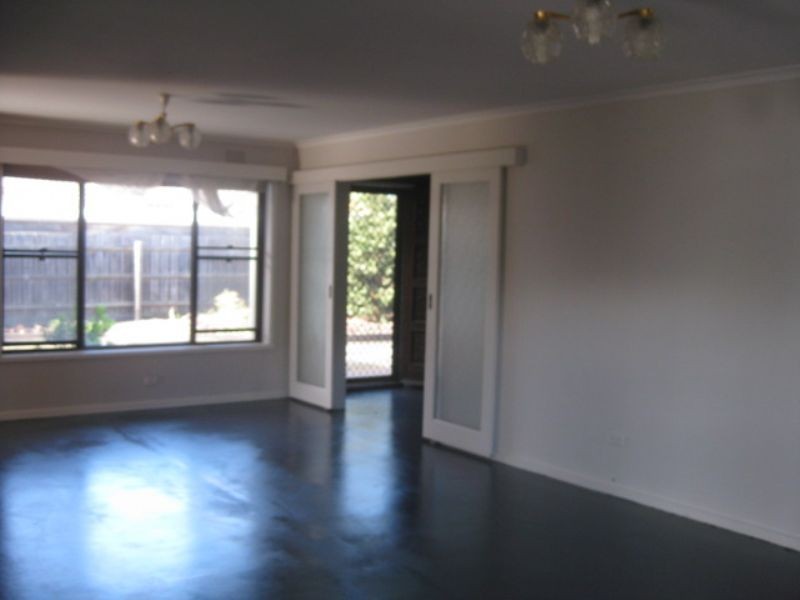 8 Harridge Street, Rosebud VIC 3939