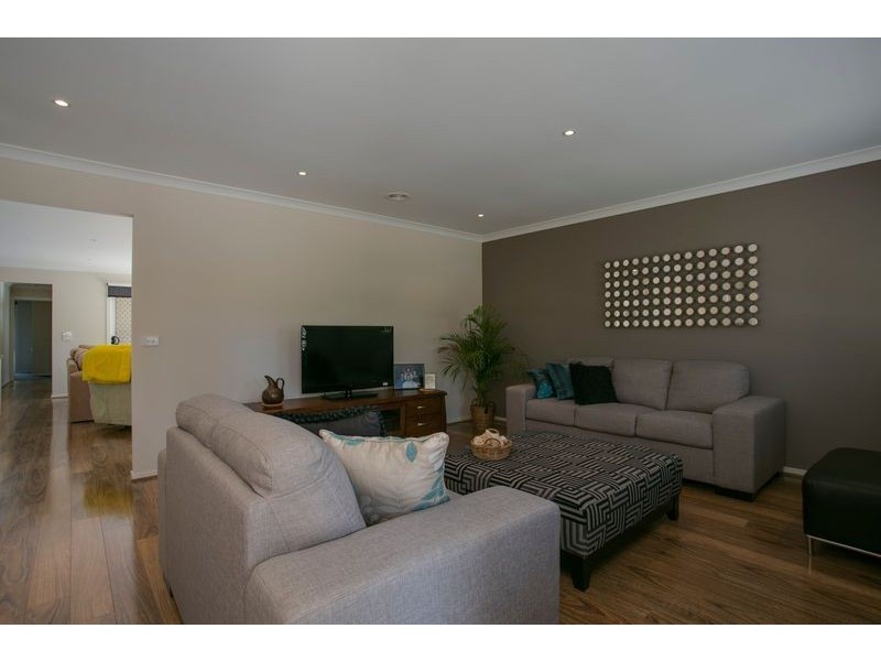 45 Peninsula Sands Boulevard, Rosebud VIC 3939