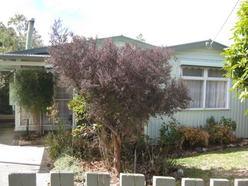 87 First Avenue, Rosebud VIC 3939