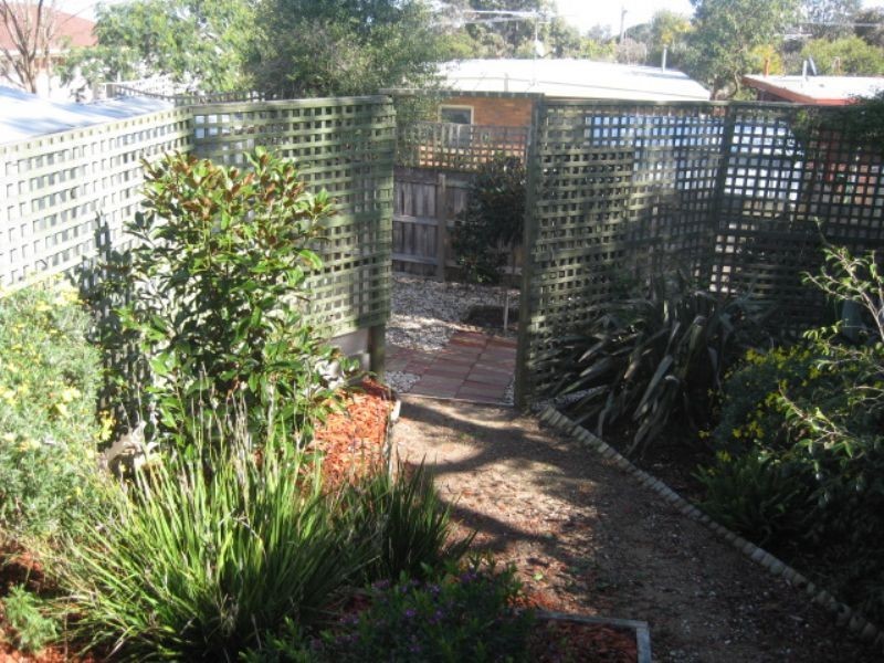 110 Fourth Avenue, Rosebud VIC 3939