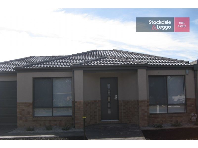 21 Rose Street, Rosebud West VIC 3940