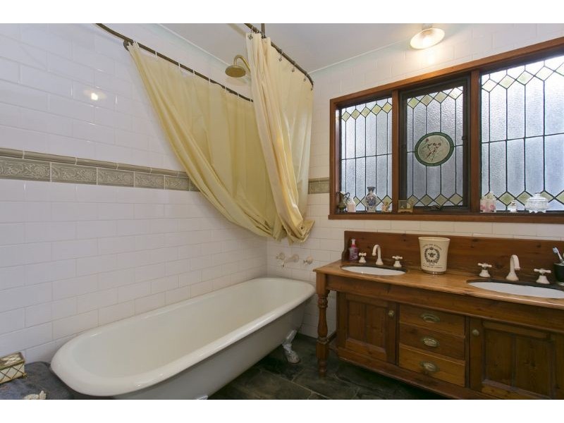 41 Wynnstay Road, Mount Eliza VIC 3930