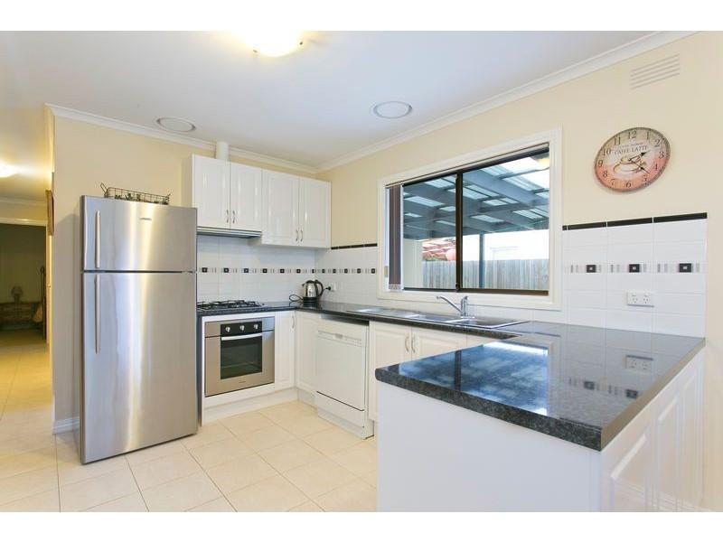 19 Lyon Street, Rosebud VIC 3939