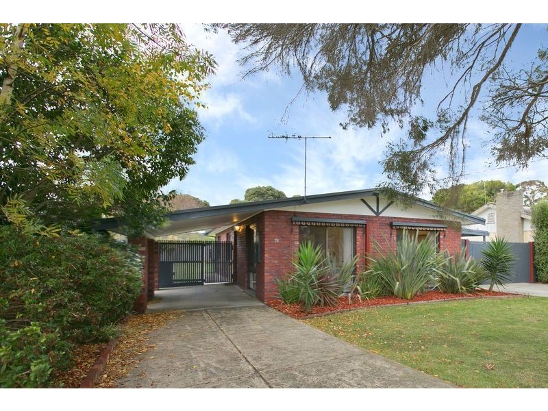 19 Lyon Street, Rosebud VIC 3939