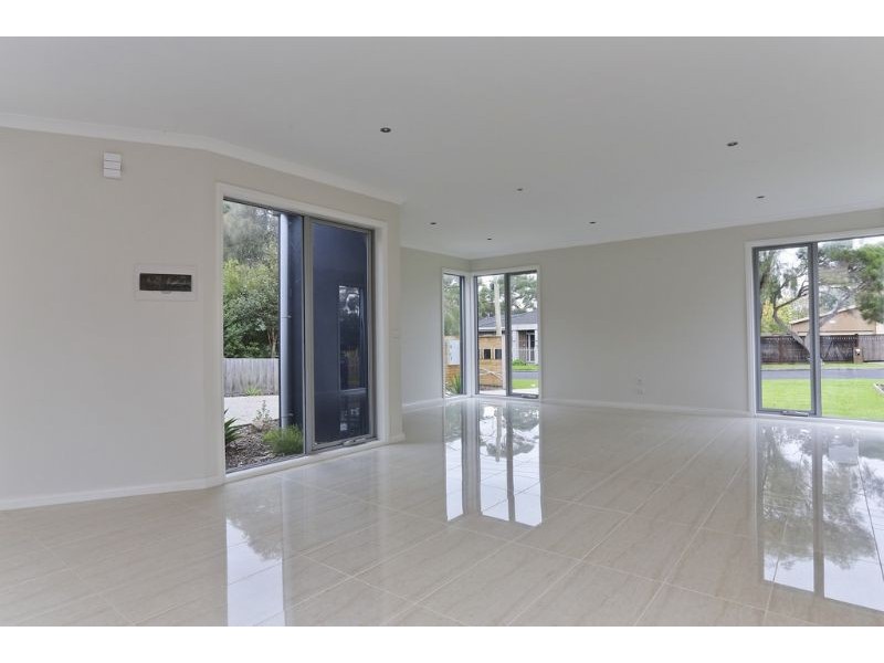 1/5 Cameron Street, Rosebud VIC 3939