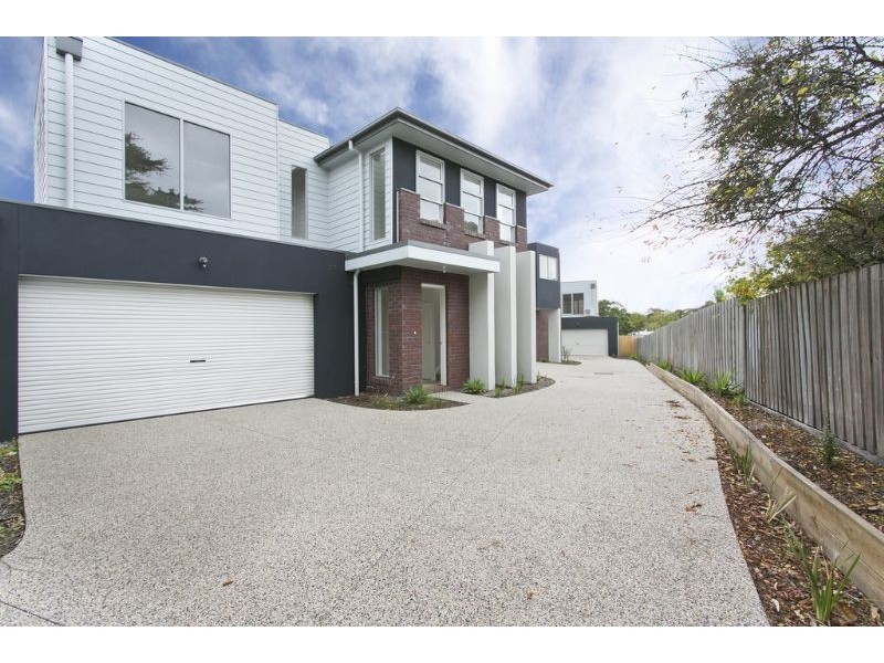 2/5 Cameron Street, Rosebud VIC 3939