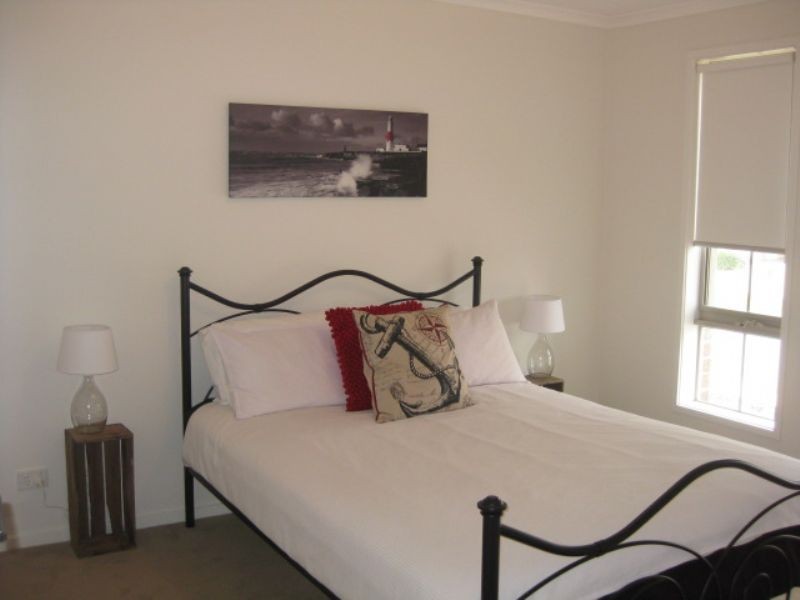 2/38 Wingara Drive, Rosebud West VIC 3940