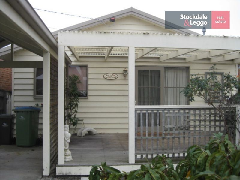 122 Seventh Avenue, Rosebud VIC 3939