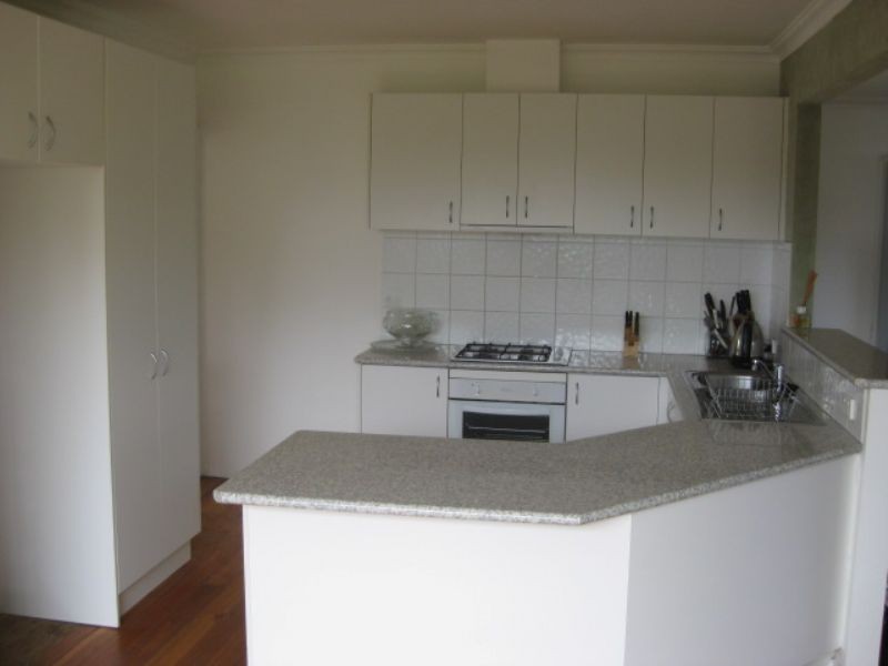 8 Illaroo Street, Rosebud West VIC 3940