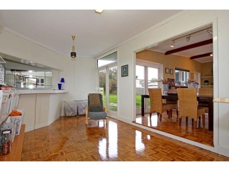 45 Mawarra Avenue, Rosebud West VIC 3940