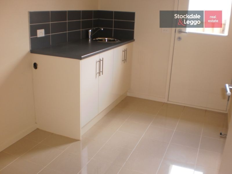 1/8 Thomas Street, Rosebud VIC 3939