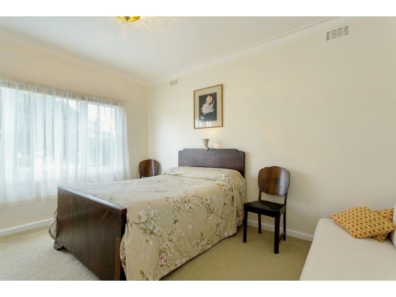 22 Moorfield Avenue, Rosebud VIC 3939