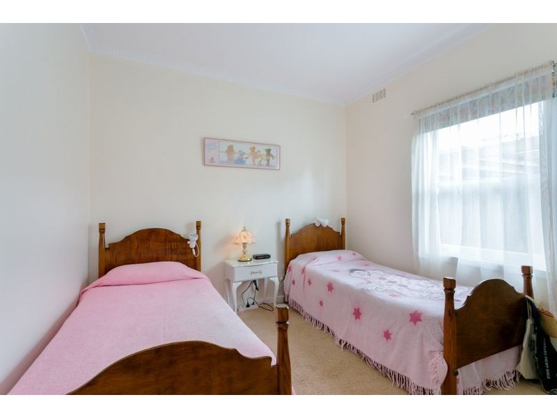 22 Moorfield Avenue, Rosebud VIC 3939