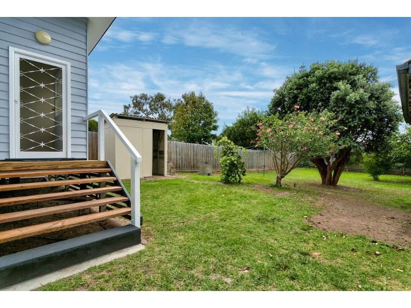 22 Moorfield Avenue, Rosebud VIC 3939