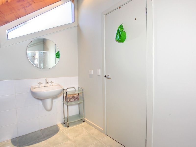 16 Bowen Street, Mccrae VIC 3938