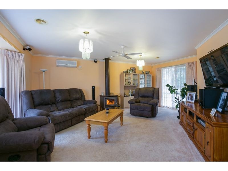 9 Curlew Drive, Rosebud West VIC 3940
