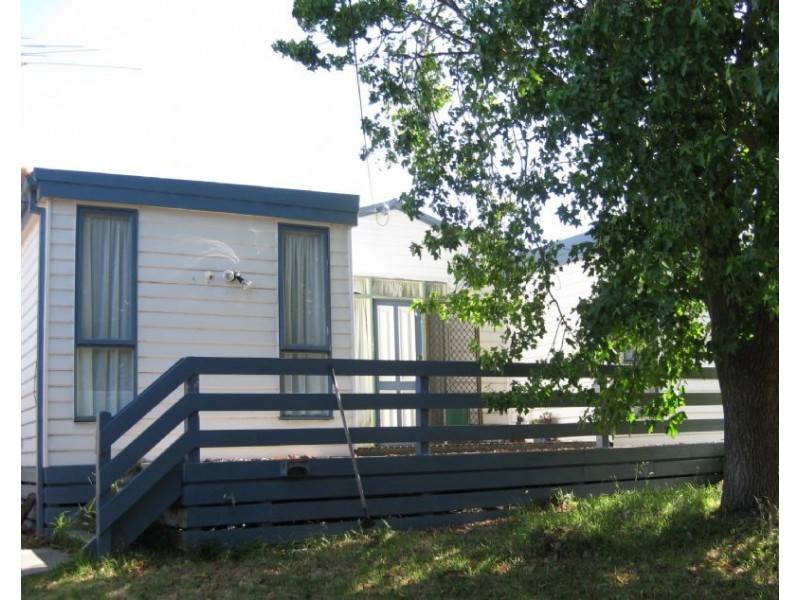 9 Moorfield Avenue, Rosebud VIC 3939