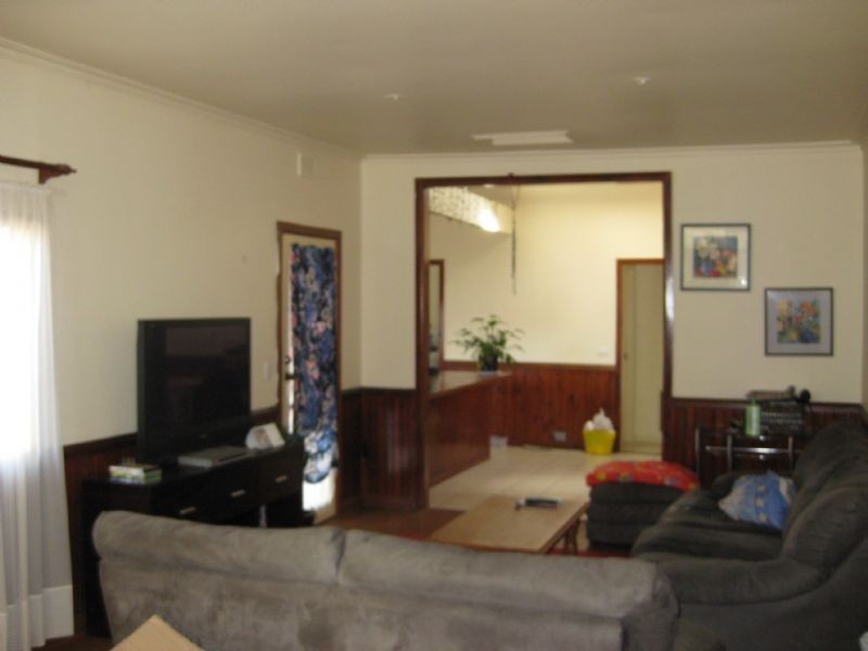 9 Moorfield Avenue, Rosebud VIC 3939