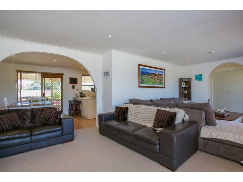 19 Dunstone Drive, Rosebud VIC 3939