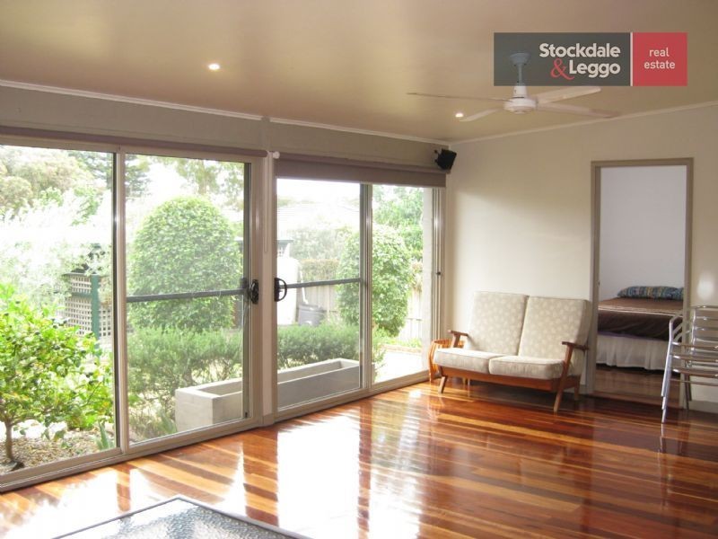 20 First Avenue, Rosebud VIC 3939