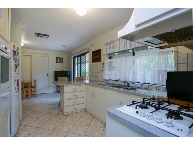 56 Flinders Avenue, Rosebud VIC 3939