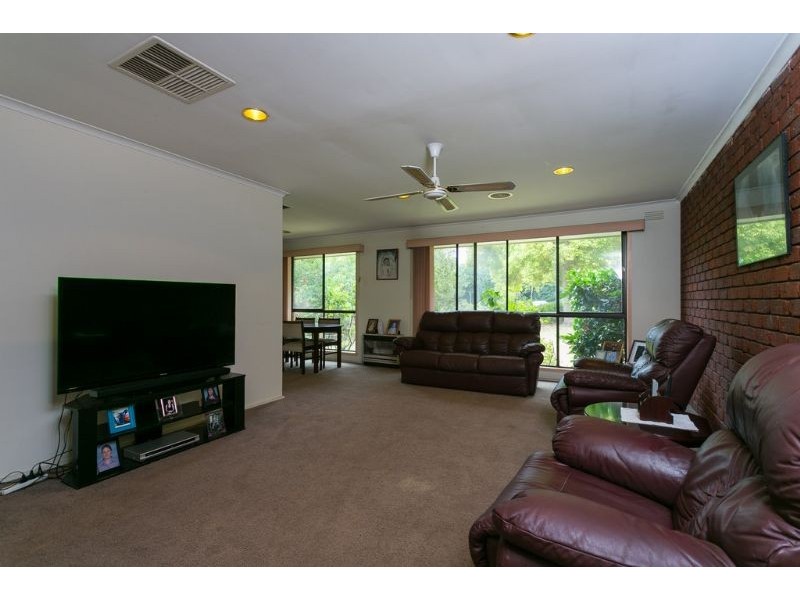 56 Flinders Avenue, Rosebud VIC 3939