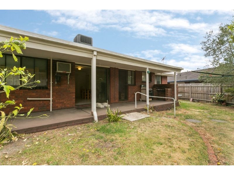 56 Flinders Avenue, Rosebud VIC 3939