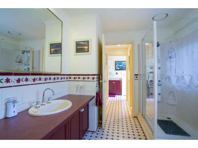 352 Eastbourne Road, Rosebud VIC 3939