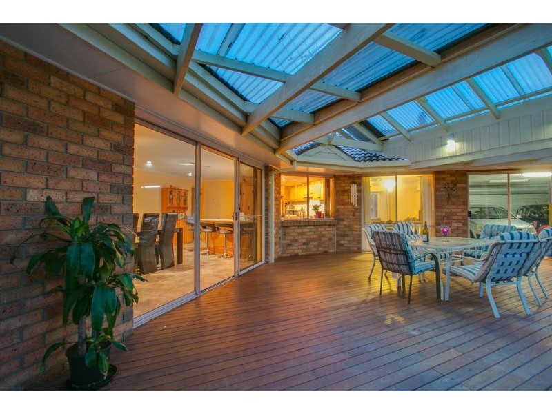 9 Curlew Drive, Rosebud West VIC 3940