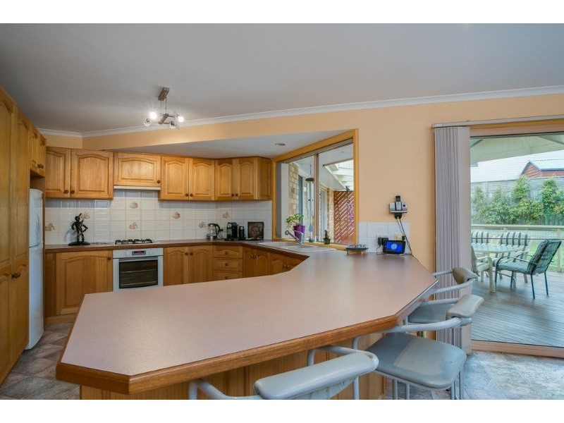 9 Curlew Drive, Rosebud West VIC 3940